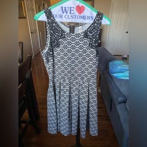 Black and grey patterned dress